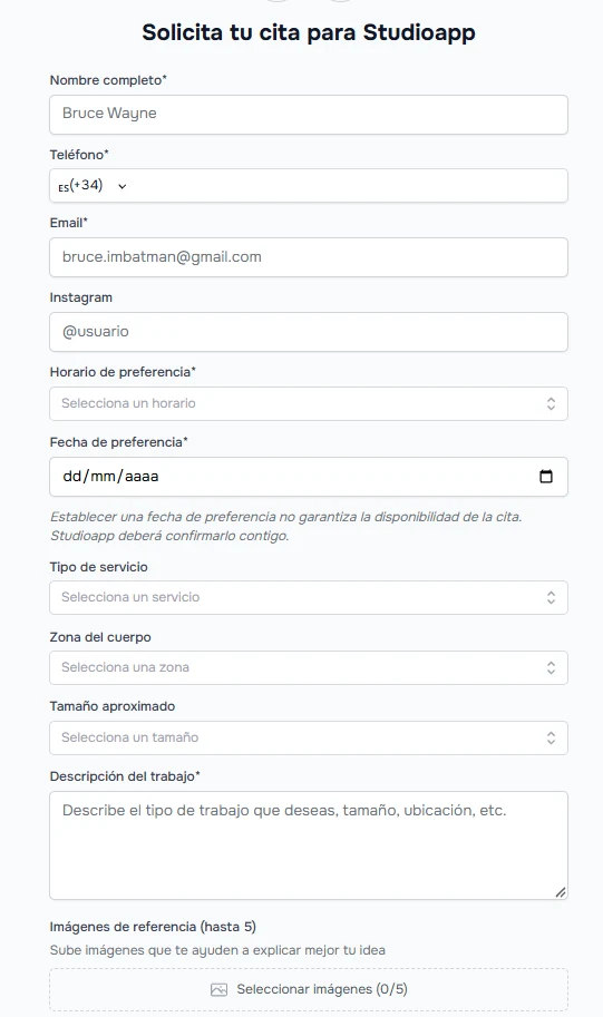 Formulario de solicitud de cita de Studioapp con los campos que rellena el cliente